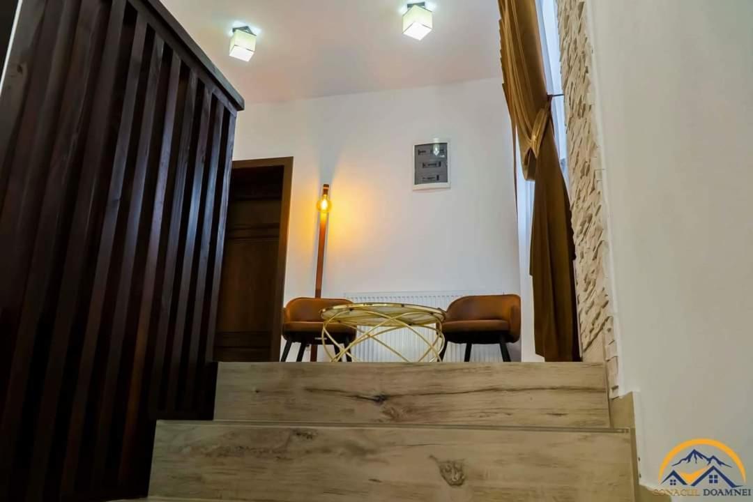 Conacul Doamnei Corbi Exterior foto